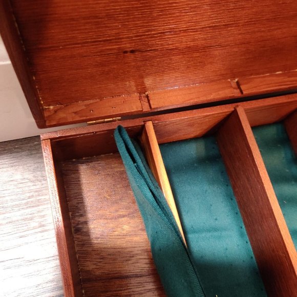 Wooden Handmade Folk Art Carved Painted Lover Carrying Box 12x10x3" Signed OOAK - Picture 15 of 16